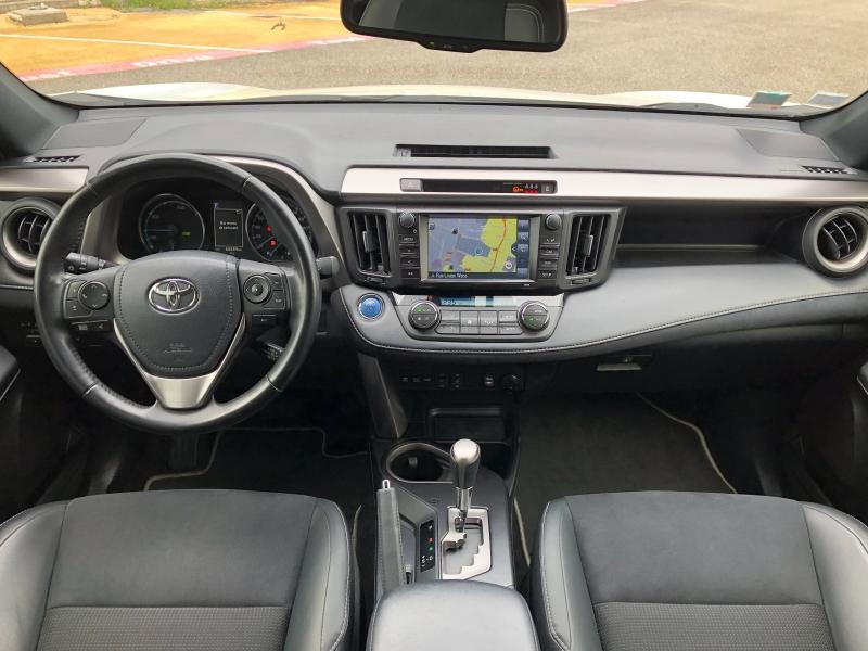 TOYOTA RAV4 d’occasion à vendre à Fréjus chez Europe Automobiles Fréjus (Photo 11)